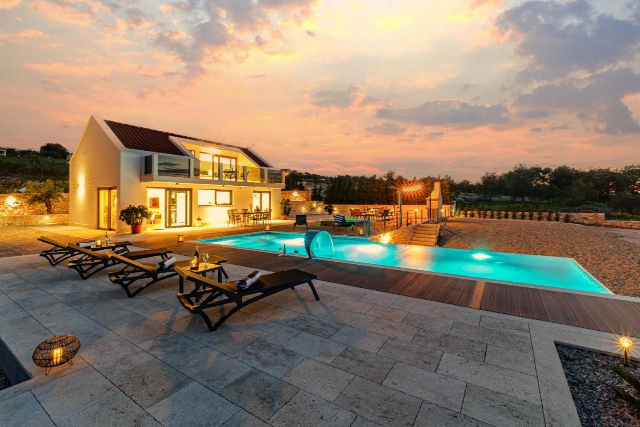 Villa Celeste Supetar Bagian luar foto